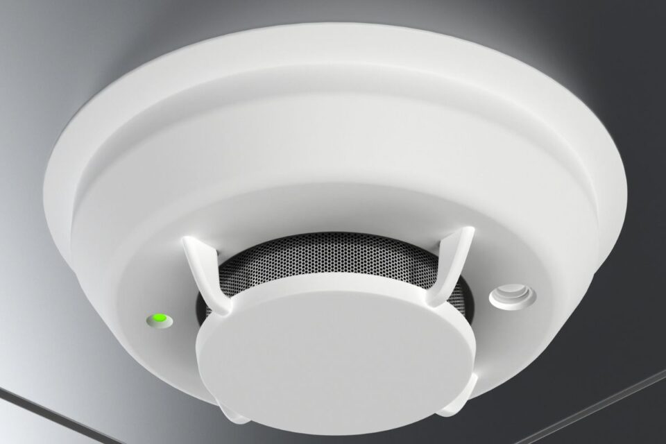 Green Light Blinking In Smoke Detector? 3 Reasons Why! » Fix It Wired