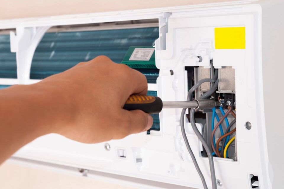 18 Reasons Your Air Conditioner Won't Turn On (+Fix) » Fix It Wired