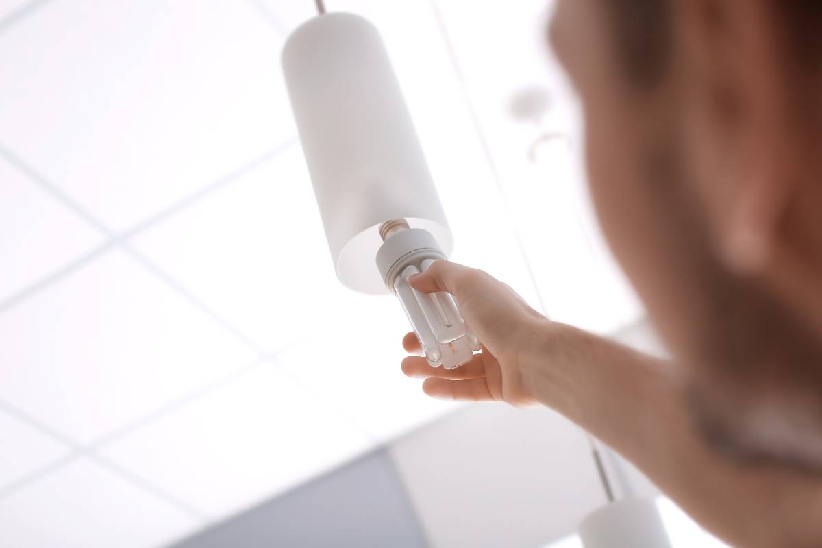 My Fluorescent Light Is Dim And Flickering at Karen Armstrong blog