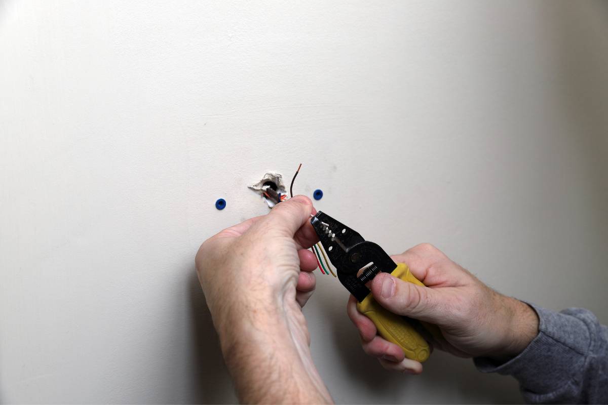 Google Nest Thermostat Not Detecting Wires? (8 Causes+Fix) » Fix It Wired